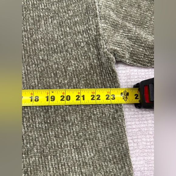 Tommy Bahama Women's Sweater Green  Chenille Knit Top Boat Neck Boxy Cozy Sz L - Picture 4 of 9